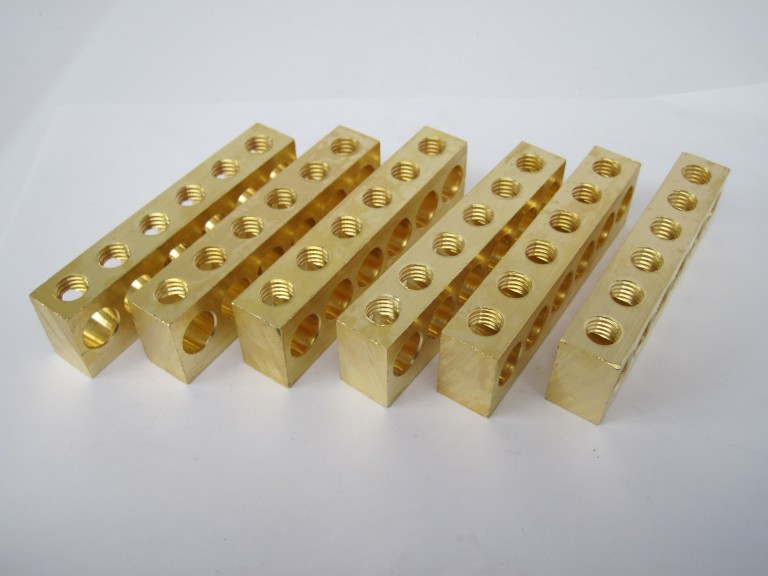 Bright Dipping Chemical Cleaning Century Heat Treatment and Plating